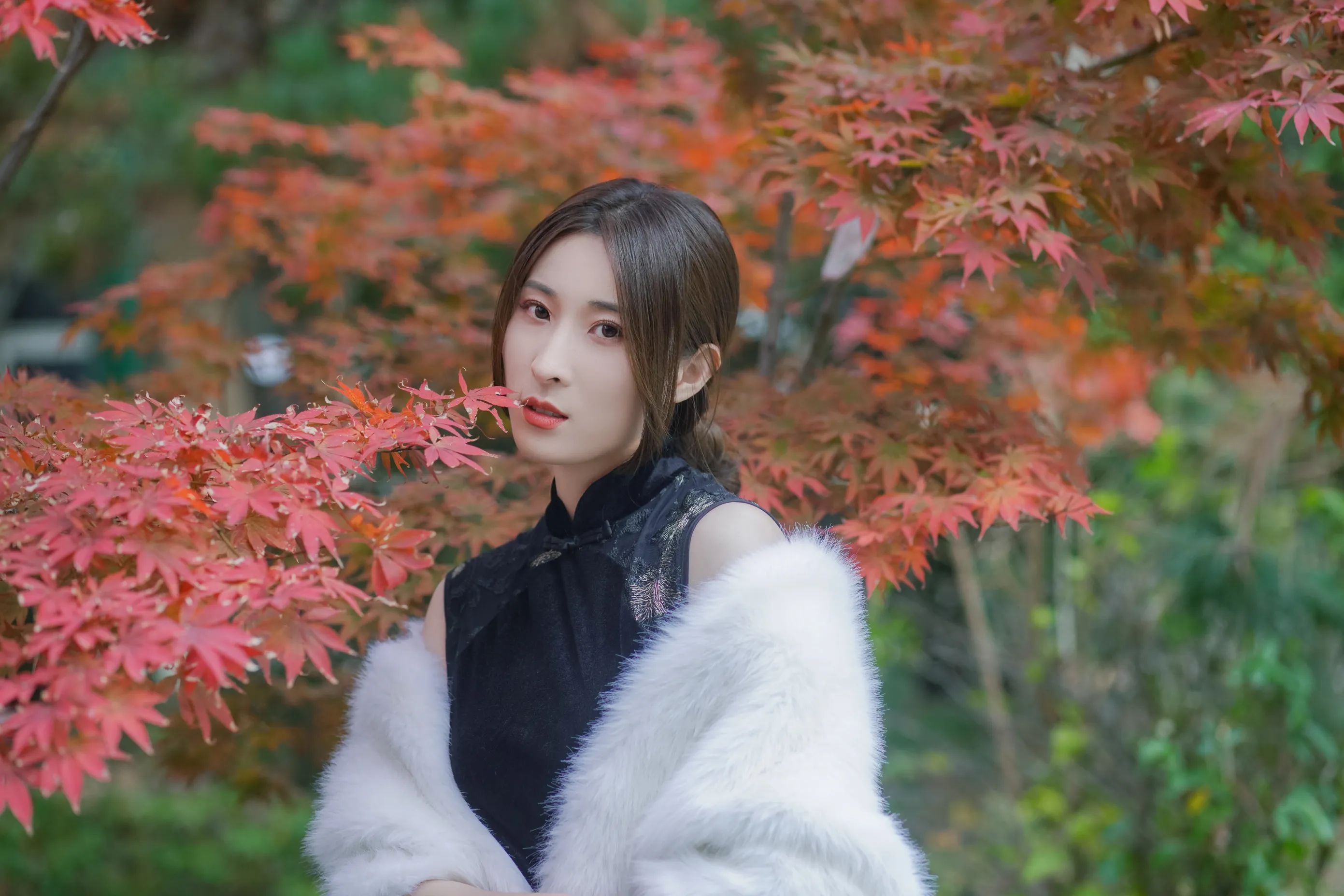 [YITUYU] 2022.12.05 Vol.2603 – Red Maple Ayin#[23P]-9